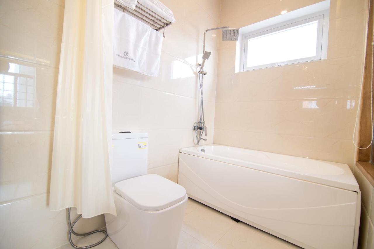 Reddoorz Plus Near Lotte Mart Cong Hoa Хошимін Екстер'єр фото
